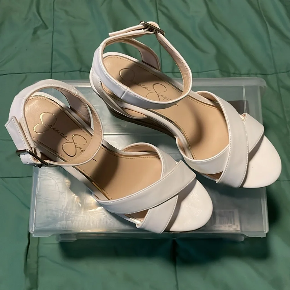 Jessica Simpson Mallika Wedge Sandal- size 7.5